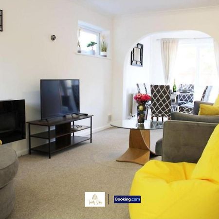 4 Bedroom House With Parking Near City Centre By Trinity Stays Short Lets & Serviced Accommodation Cambridge Екстер'єр фото