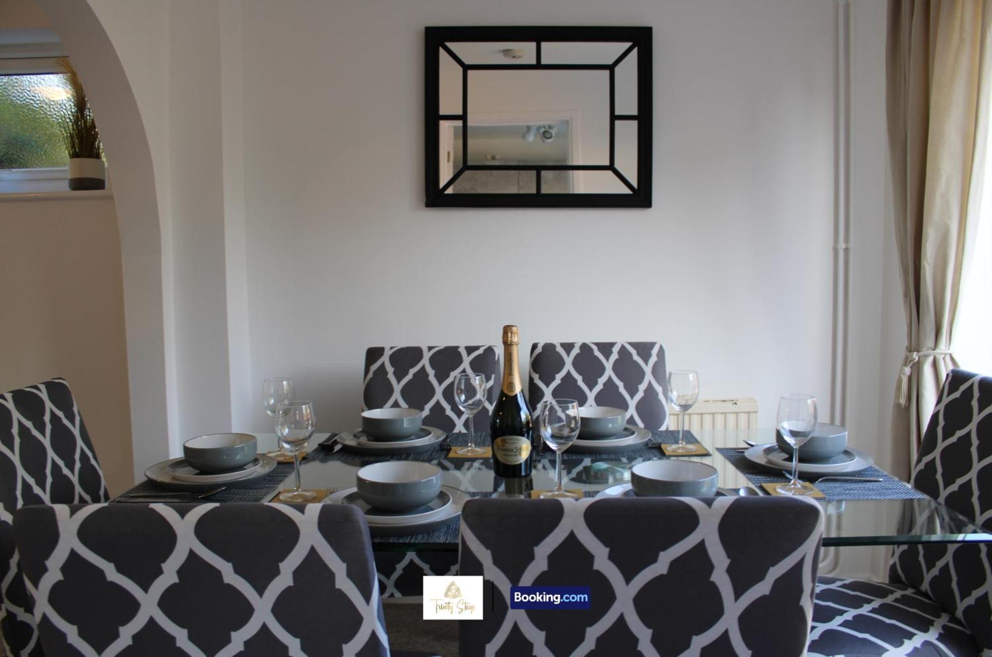 4 Bedroom House With Parking Near City Centre By Trinity Stays Short Lets & Serviced Accommodation Cambridge Екстер'єр фото